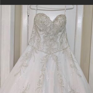 Wedding dress ballgown